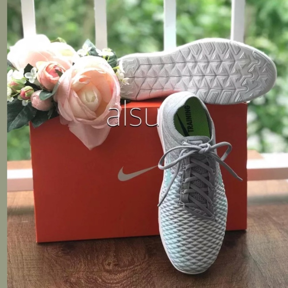 NWT Nike Free TR Flyknit 2 Glacier Ice WMNS - Picture 3 of 7